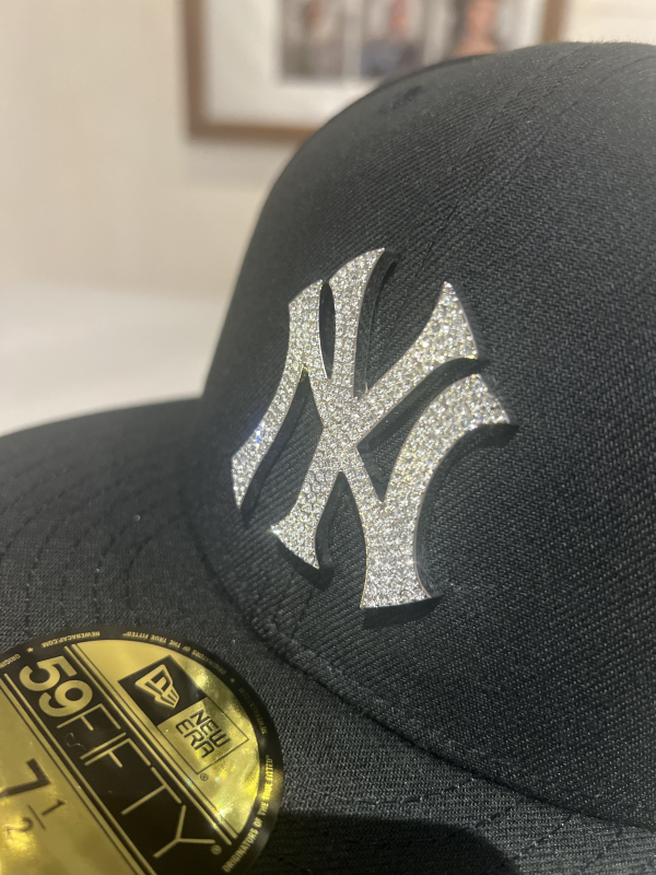 NEWERA】59FIFTY MLB Rhinestone Badge ニューヨーク NEWERA】59FIFTY MLB Rhinestone Badge ニューヨーク