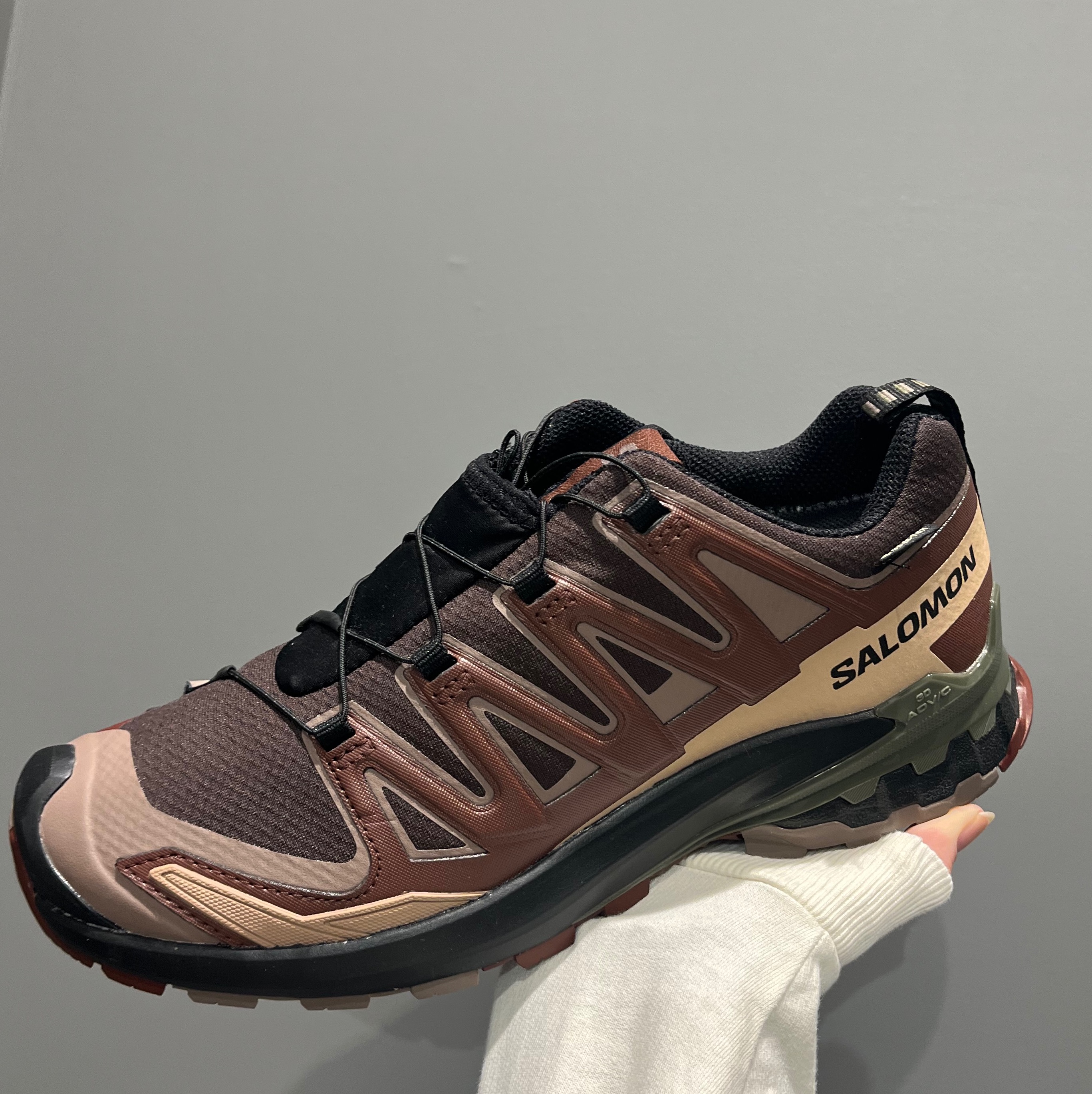 【2024最新】SNSで話題・人気の商品のおすすめアイテム SALOMON │ABCマートグランドステージ │ ショップブログ │ JR パーツ