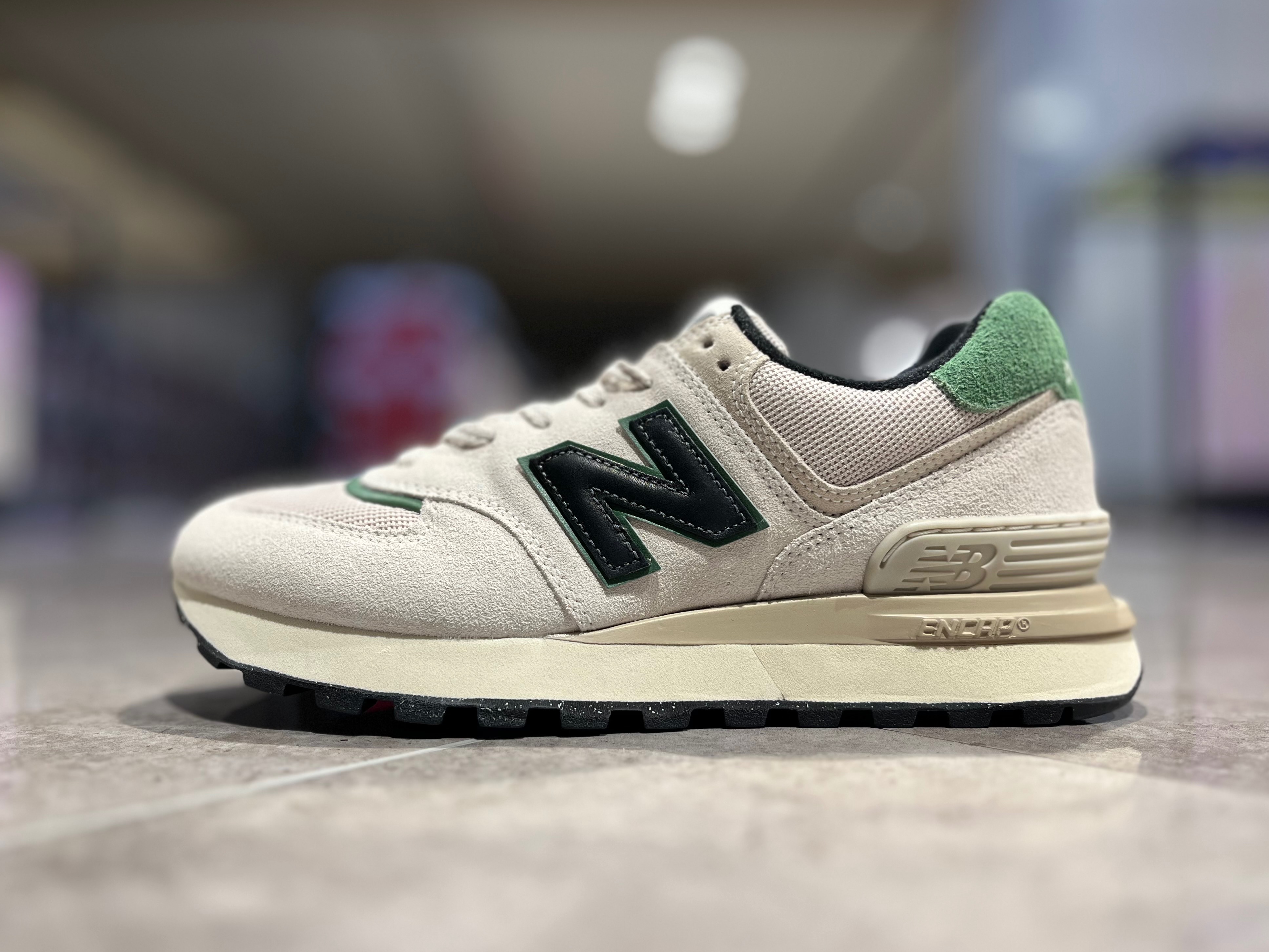 人気の贈り物が大集合 New Balance New Color⚪️🟠 │ABCマートグランドステージ その他